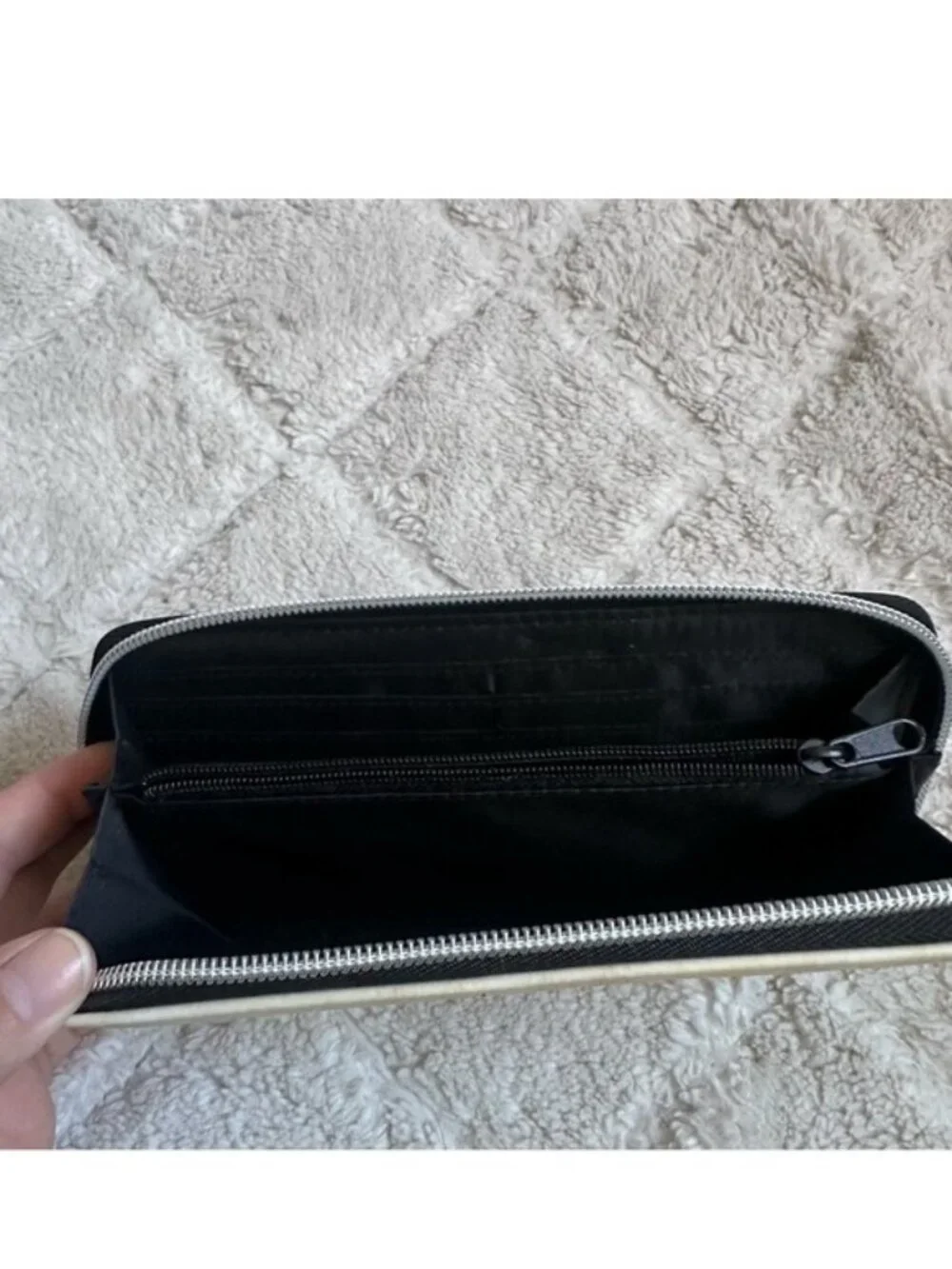 Harry Potter | Distressed Hogwarts Acceptance Letter Wallet | One Size